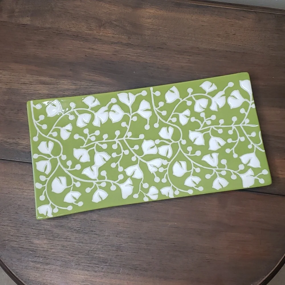 Crate&Barrel Akemi Floral Platter Tray